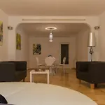 Puzzlehotel - Apartments Zentrum II