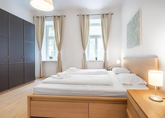 Cottageviertel - Stilvolles Apartment In Parknaehe