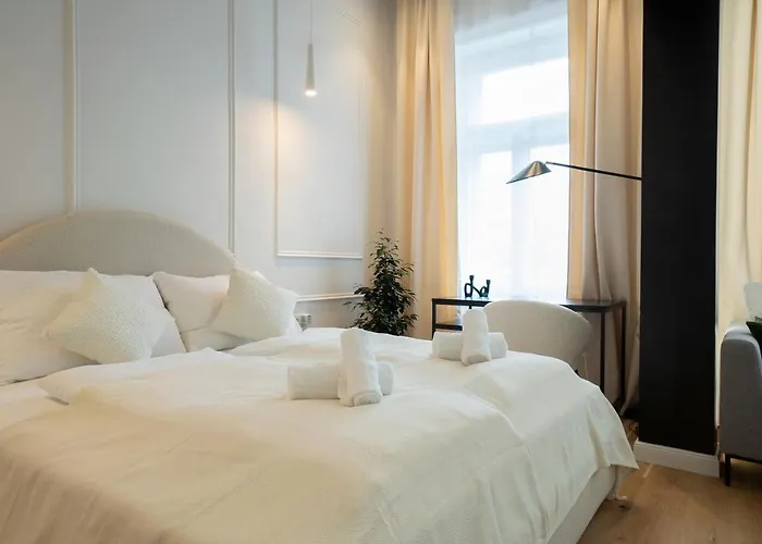 Brand-New 2-Room Apartment With A King Size Bed
