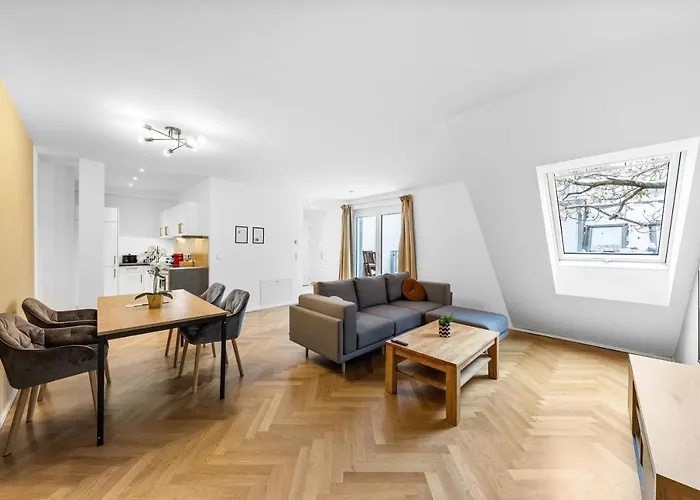 Vienna Chic Residences #13 * Brand New *