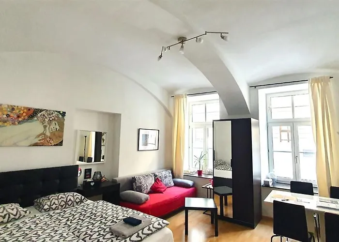 Msq Diana Vienna - 10 Min From City Center - Free Coffee And Tea - High Speed Internet