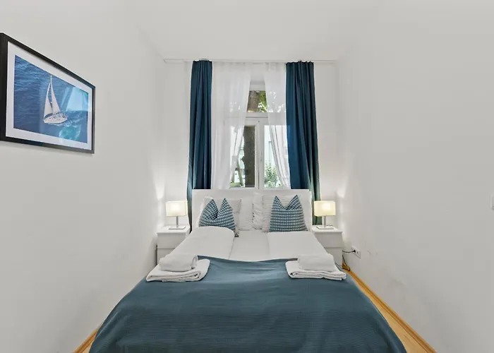 1 Bedroom Garden Apartment Near Schoenbrunn