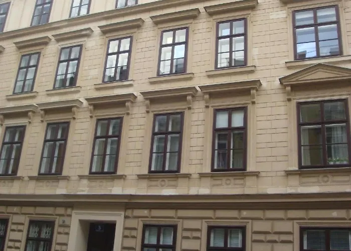 Klimatisiertes 3 Zimmer Appartement Mit Terrasse