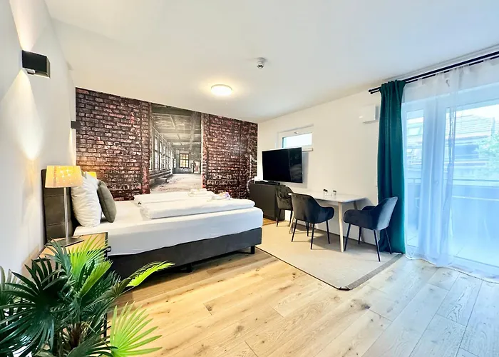 Wohnung Mit Balkon Und Parkplatz