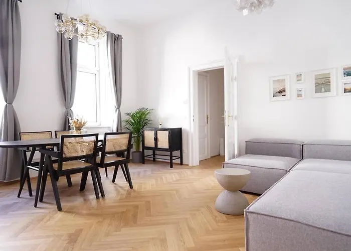 Boutique Suite Near Museum District
