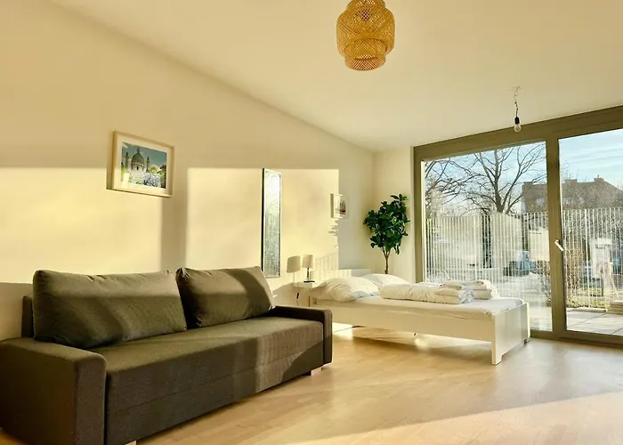 Bright Maisonette With Garden & Free Parking