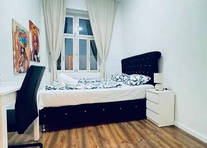 Affordable 5 Bedroom Apartment, Near Atzgersdorf Park