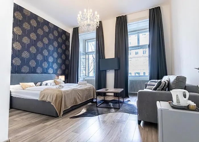 Quadrable King Room W/ Cityview Mariahilferstr F