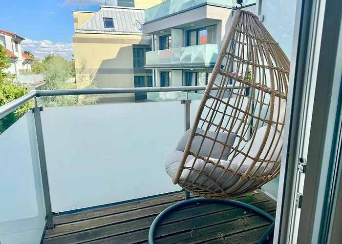 130 M2 Stylish 4 Bedroom Apartment With Balcony