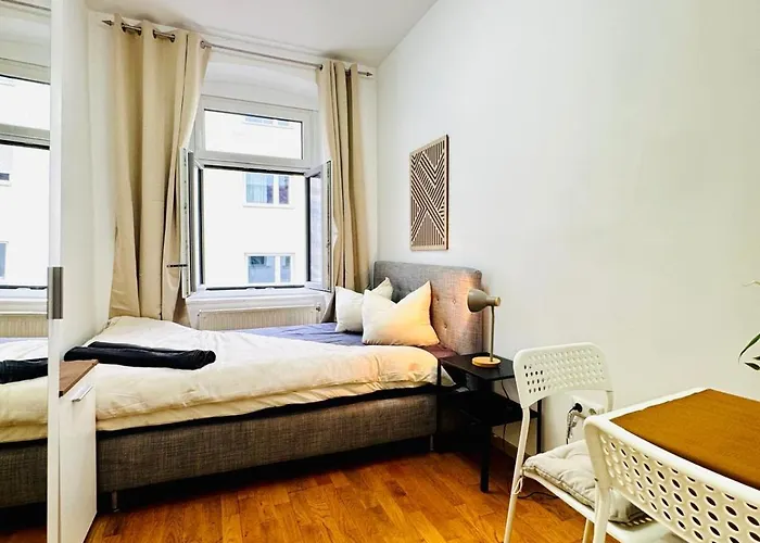 Stylish 4Br Shared Apt -10 Min Transport To Stadthalle