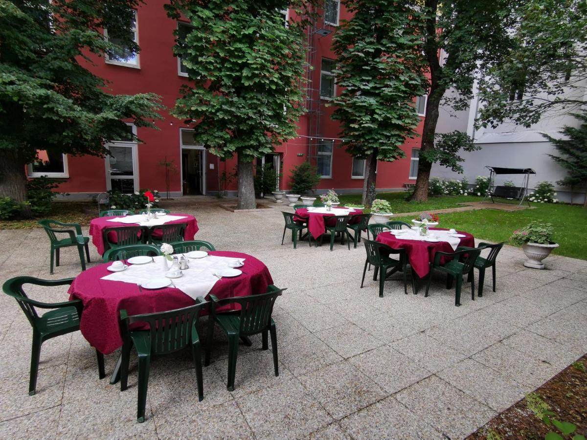 Garten- Und Kunsthotel Gabriel