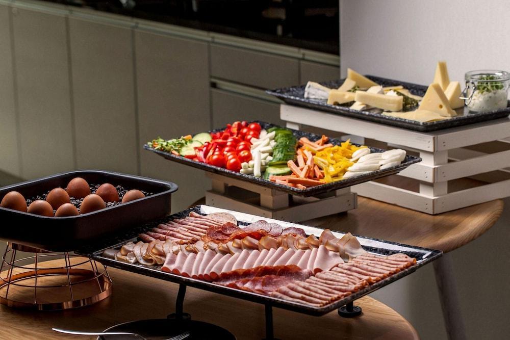 Arcotel Donauzentrum 4* Wien
