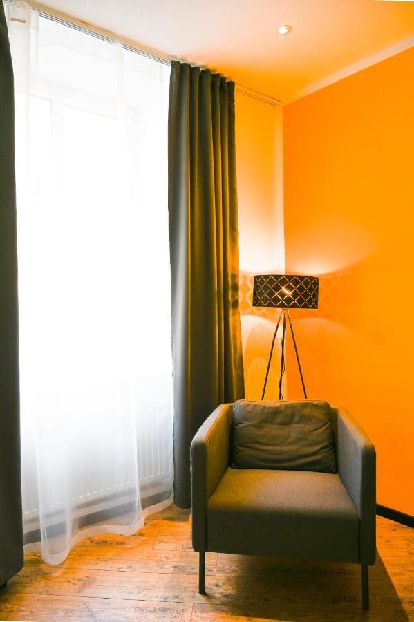 Elegant Westbahnhof Apartment
