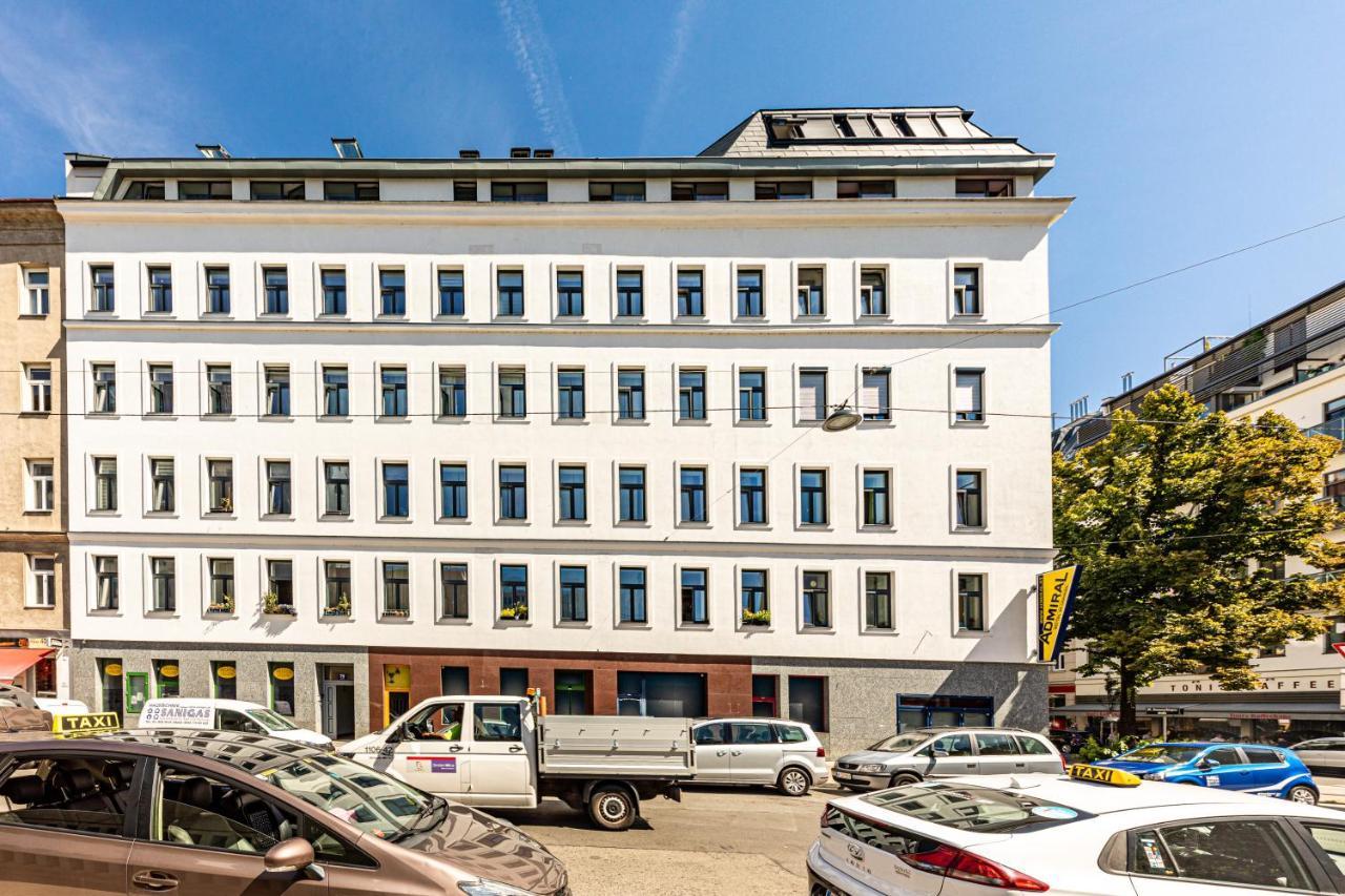 Ley Apartment *