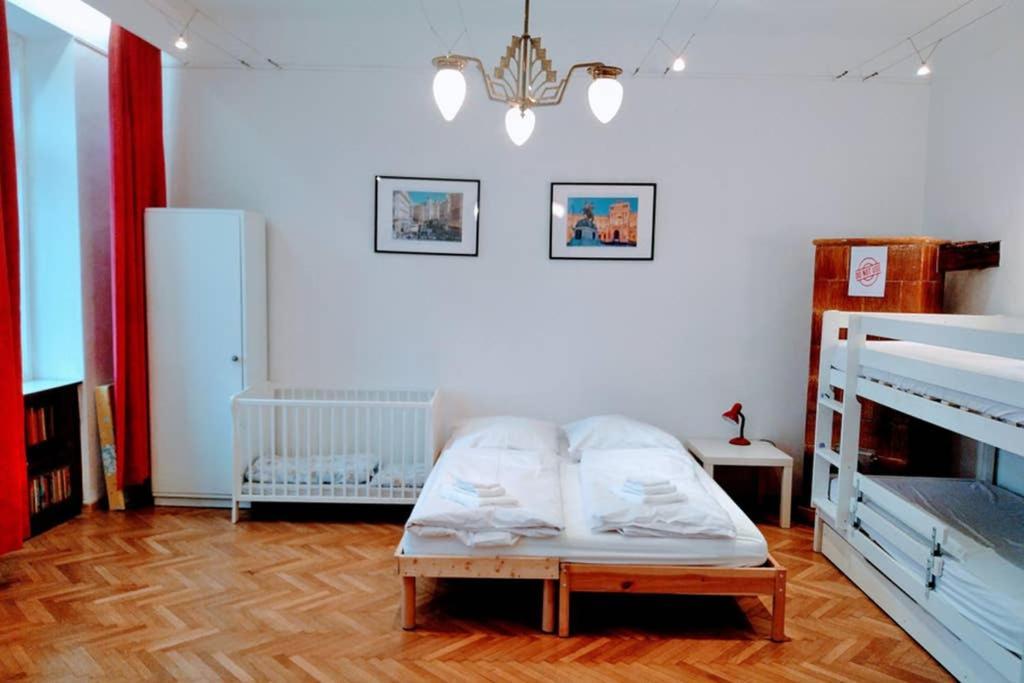 Apartment Family With Two Bathrooms Near To Center Vienna