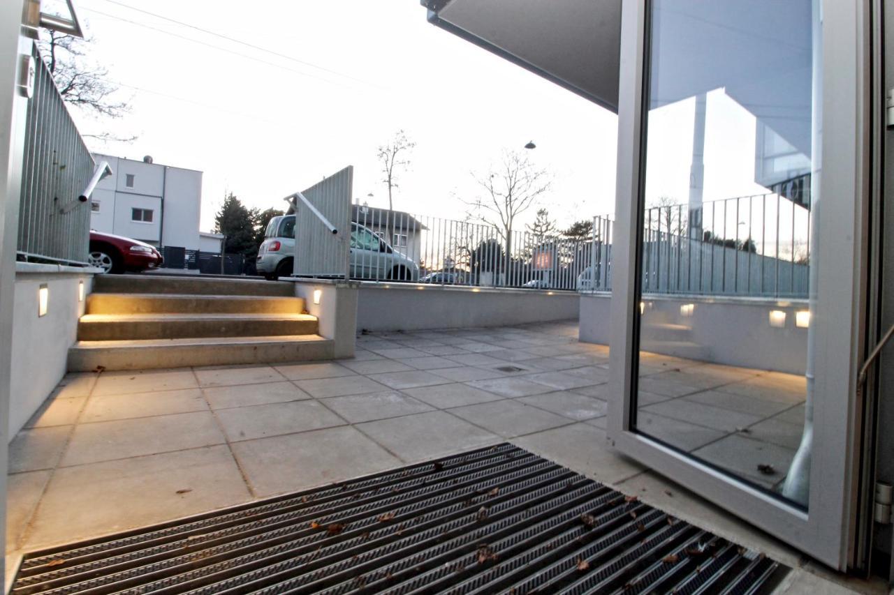 Balcony/pool/free Parking Garage Apartment Vienna