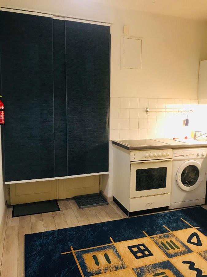 The Barts Center - Self Check-in Apartment
