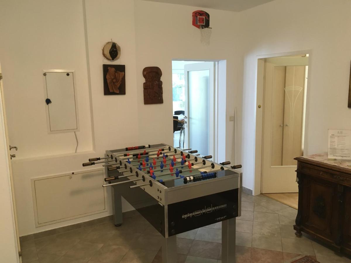 Ajo Big Flat 150 Sqm Contactless - Check-in Apartment