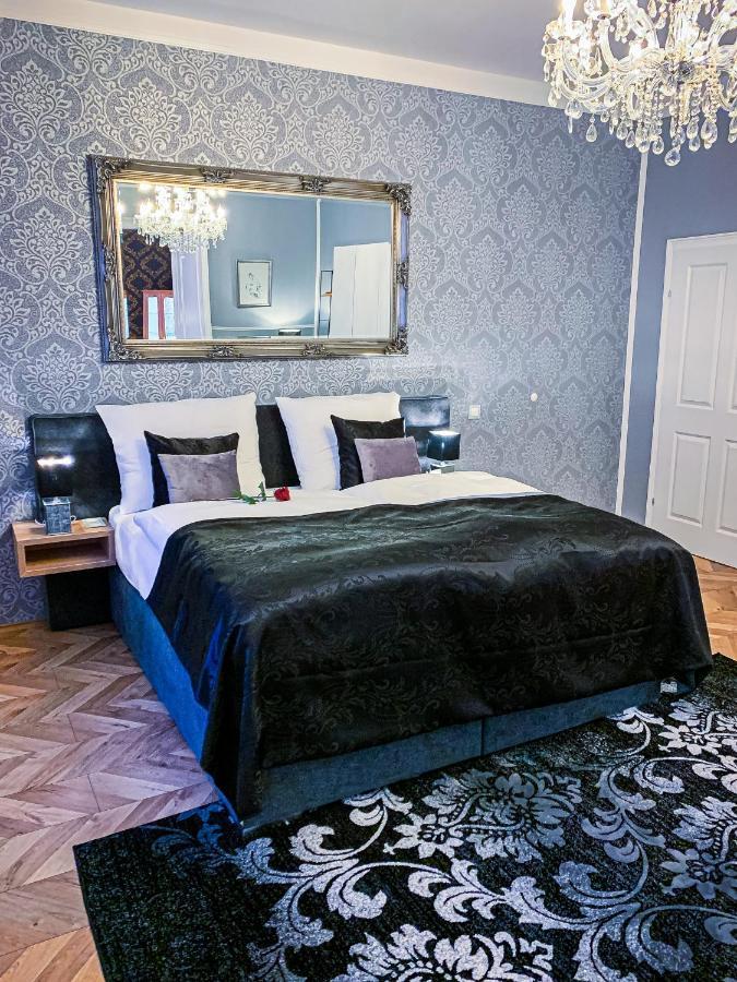 Sophies Place Yppenplatz - Imperial Lifestyle Parking Apartment Vienna