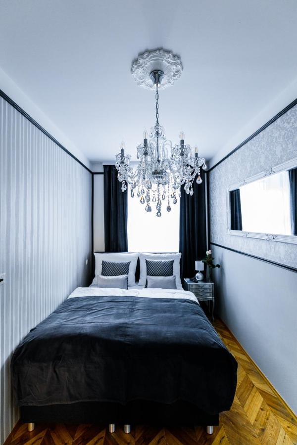 Sophies Place Yppenplatz - Imperial Lifestyle Parking Apartment Vienna