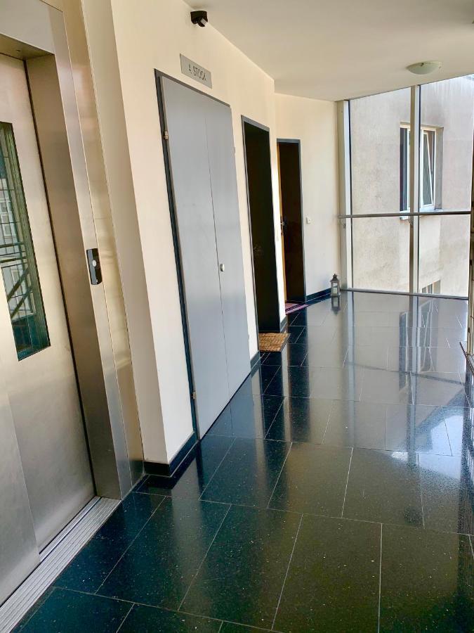 Luxurious Incl Garage And Terrace