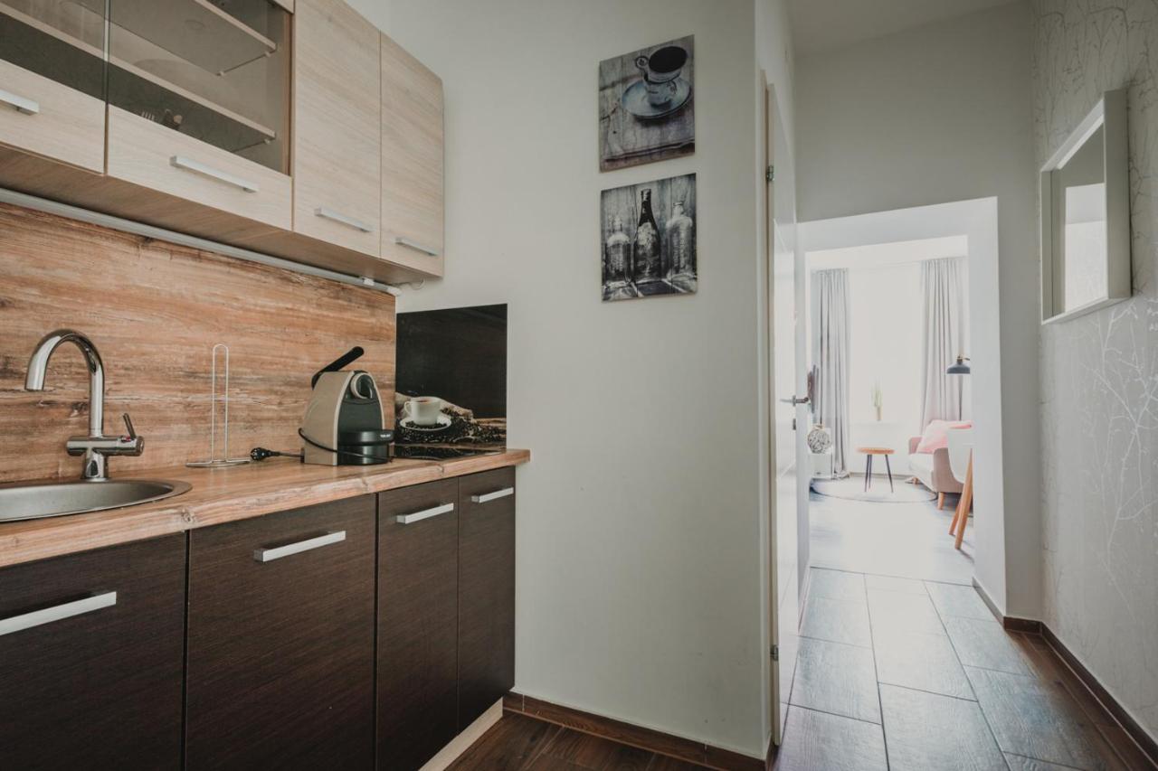 Apartment Zeus Design Sweet