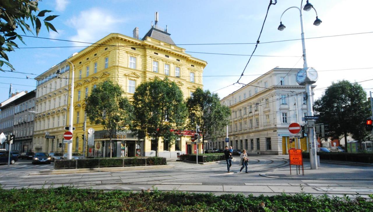 Aparthotel Grand Quarters 2*