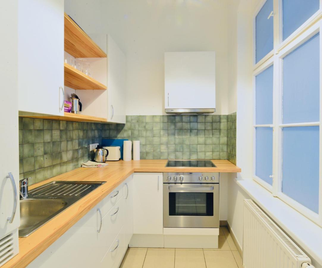 Vintage-apartment Close To Karlsplatz Il * Viena