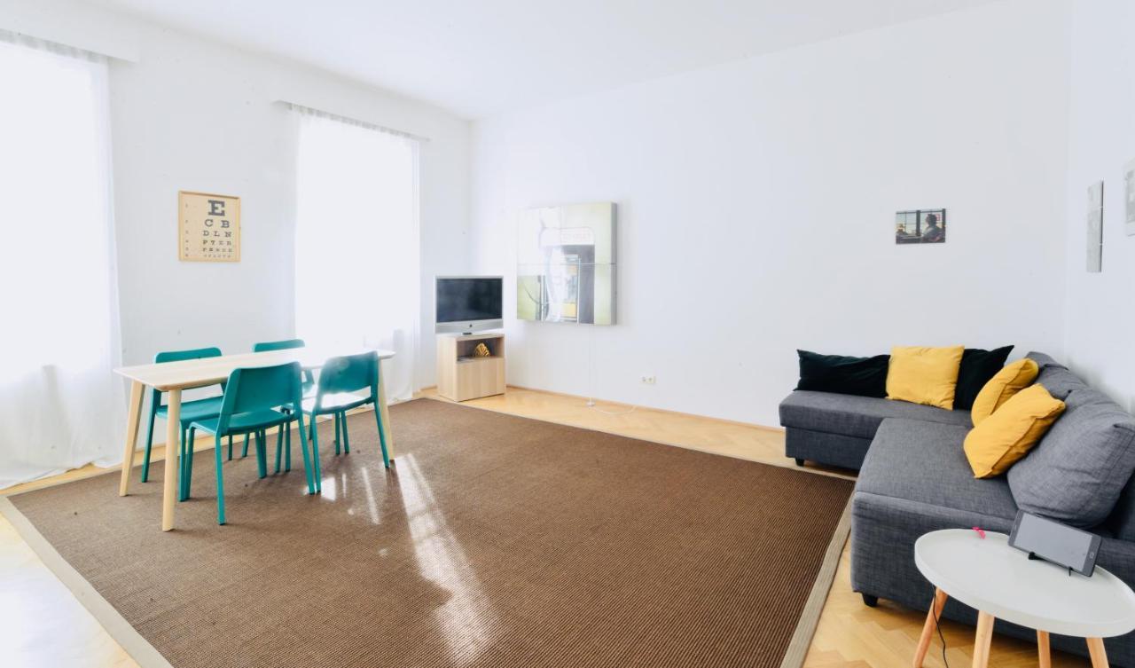 Vintage-apartment Close To Karlsplatz Il * Viena