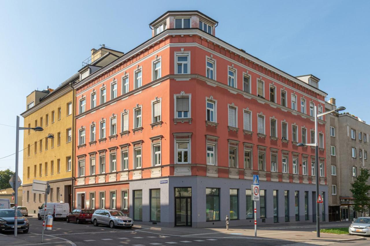 Station Apartment Vienna