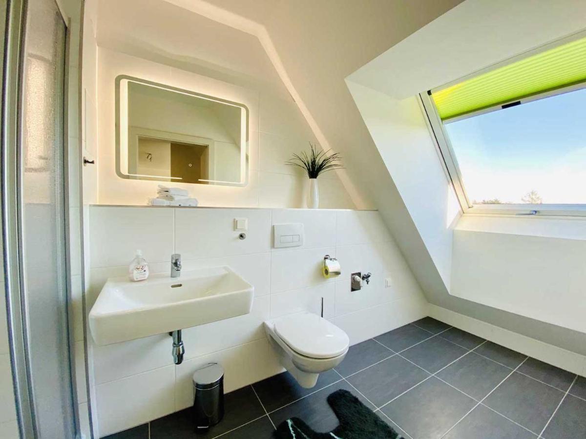 Apartment Gemutliches Sonnenwohnen Bei U-bahn Und Mit Parkplatz Vienna