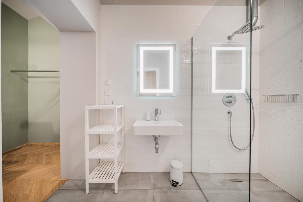 Easy Flat Living * Viena