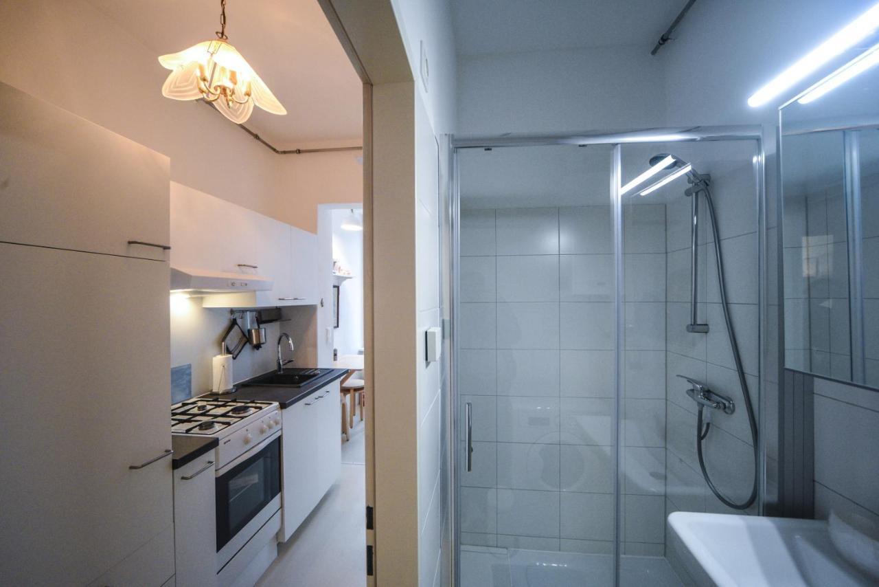 Apartment Vintage By Jr *