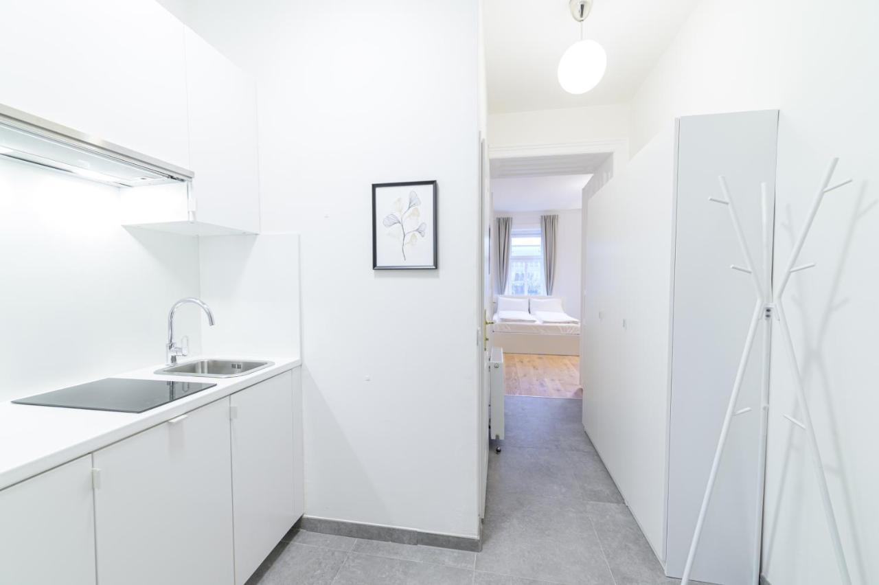 Beautiful In Vienna's Heart 1c Apartment