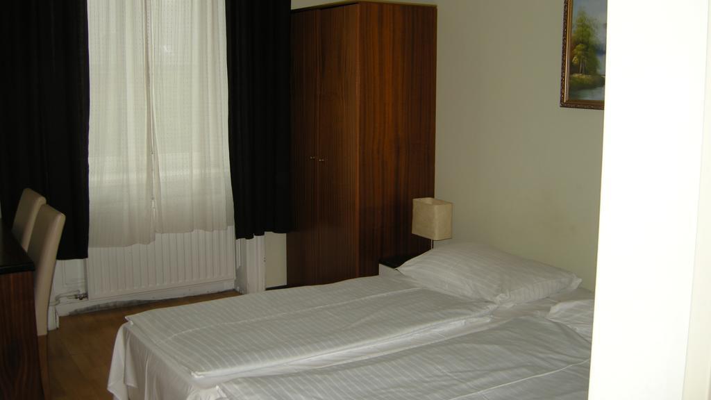 Guest house Schottentor 3*