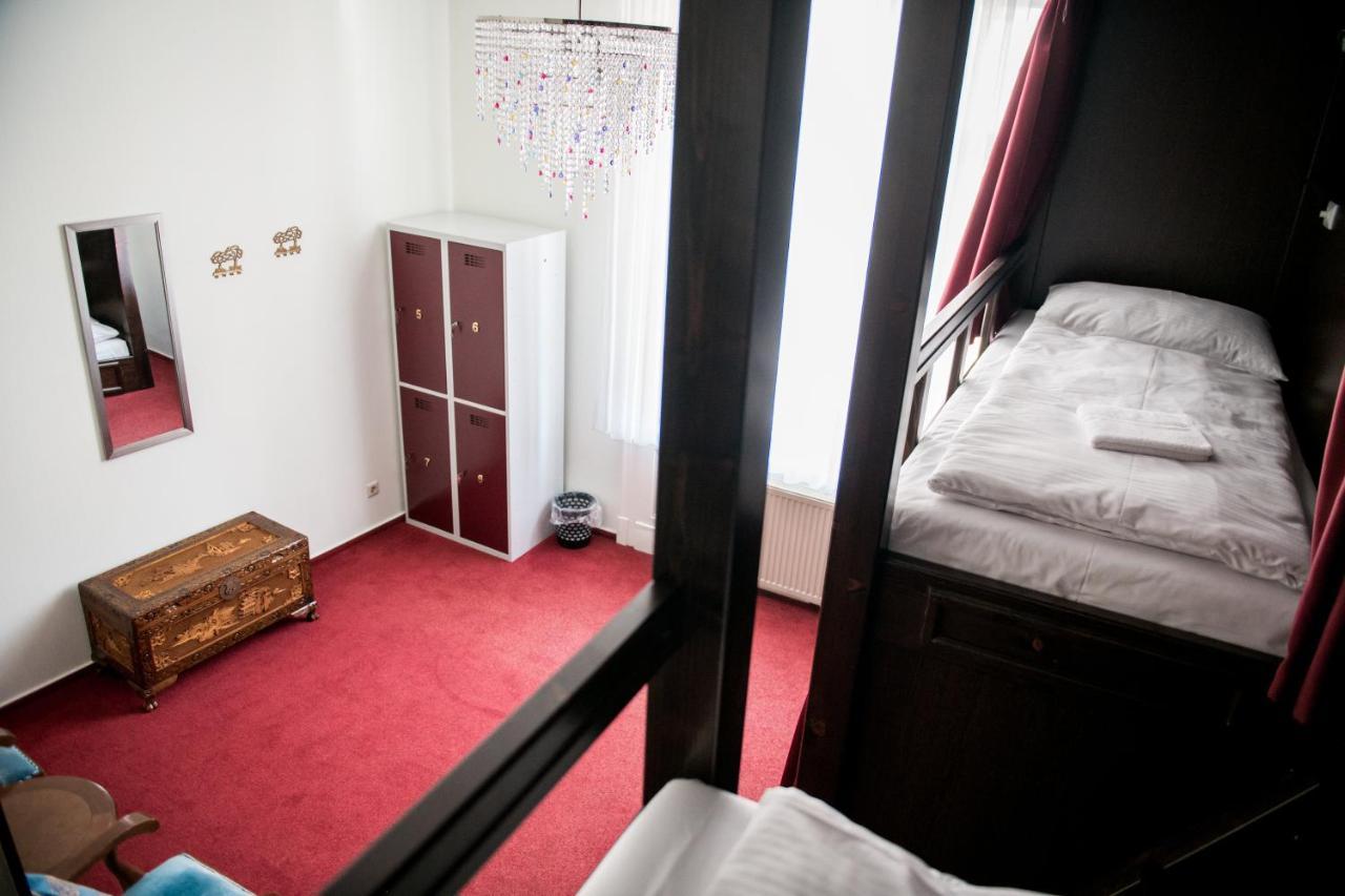 Boutique - Premium Hostel *