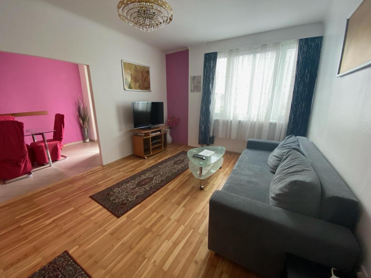 Domino Apartment