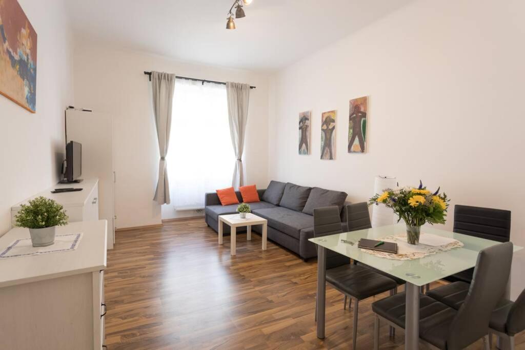 Apartment 16 C&j's