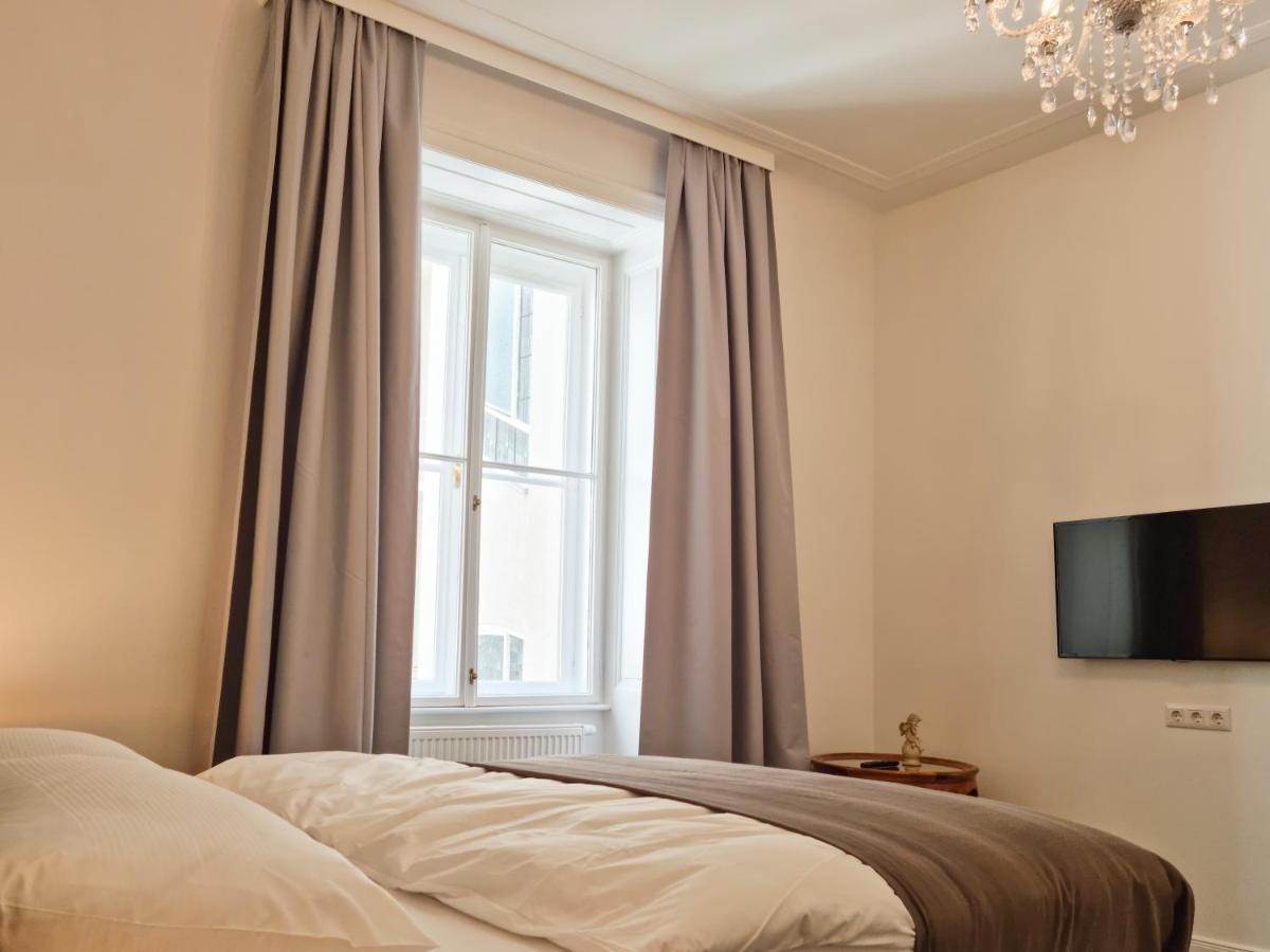 Mozart - Newly Renovated