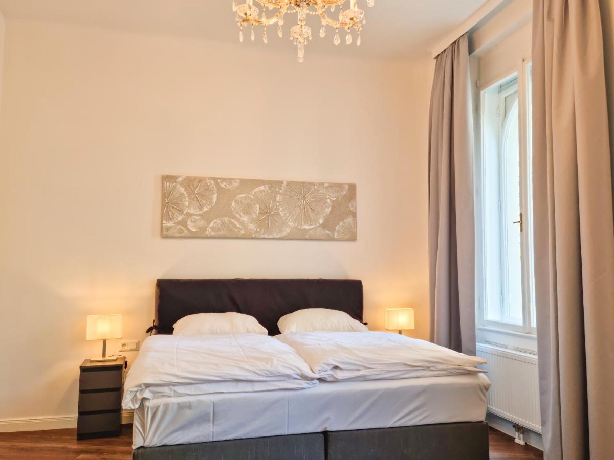 Mozart - Newly Renovated *