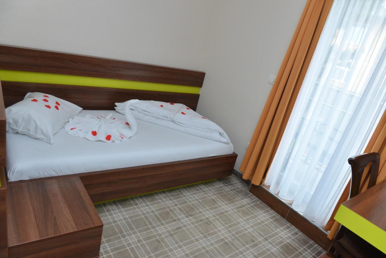 Hotel Primus & 3*