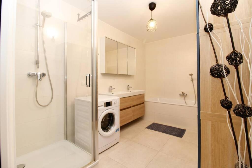 Modern Spacious, 2 Bedroom, Free Parking Viena