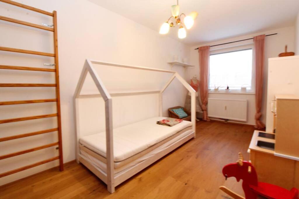 Apartamento Modern Spacious, 2 Bedroom, Free Parking *