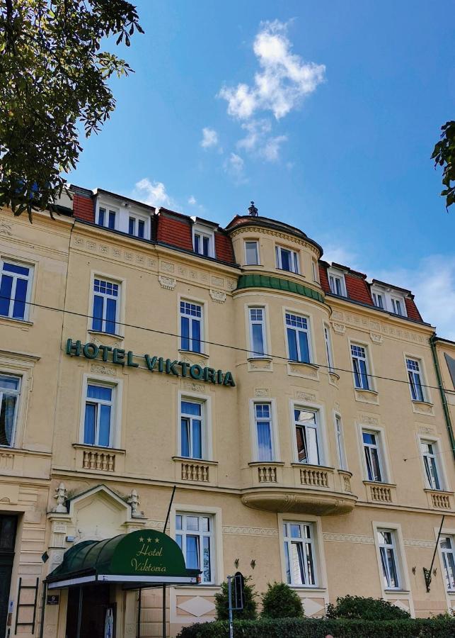 Viktoria Schoenbrunn