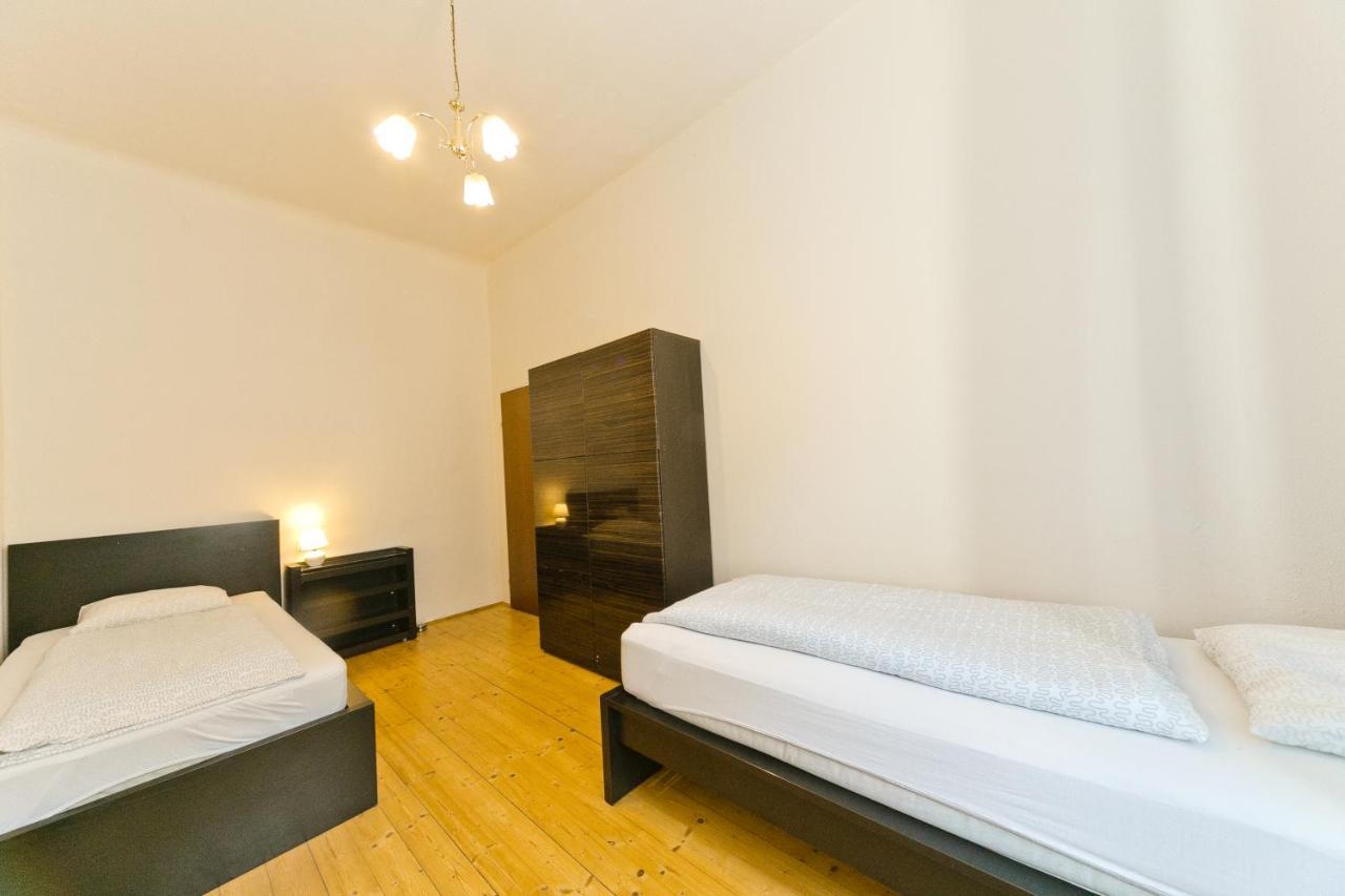 Apartment In Near Schoenbrunn & Westbahnhof - Keyless Check-in *
