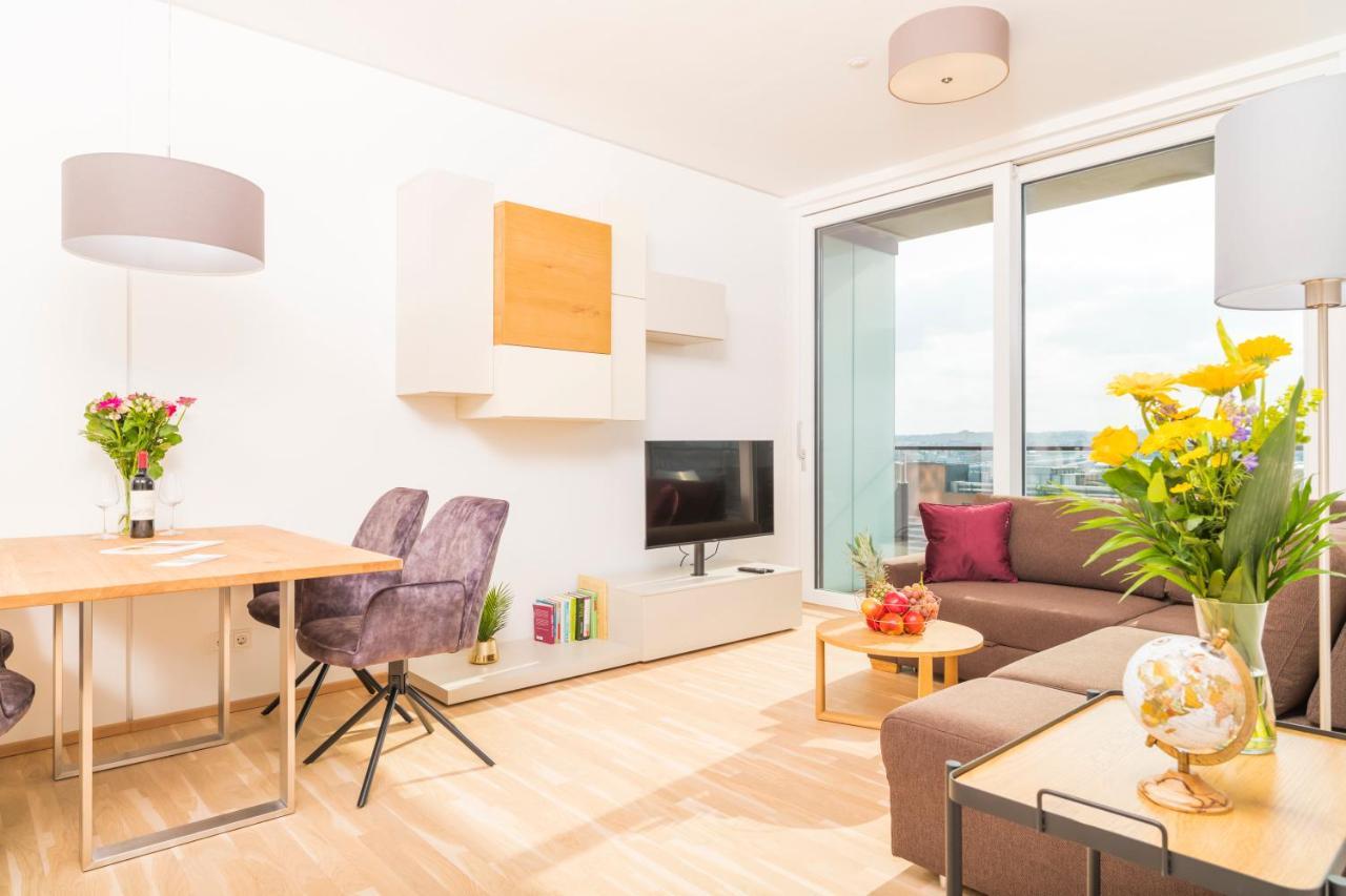 Triiiple Tower Dream With Rooftop-summer-pool Apartment Vienna