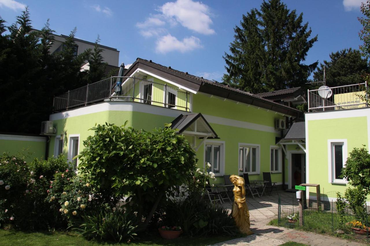 Apartment Ajo - Alte Donau View Penthouse - Self-check-in *