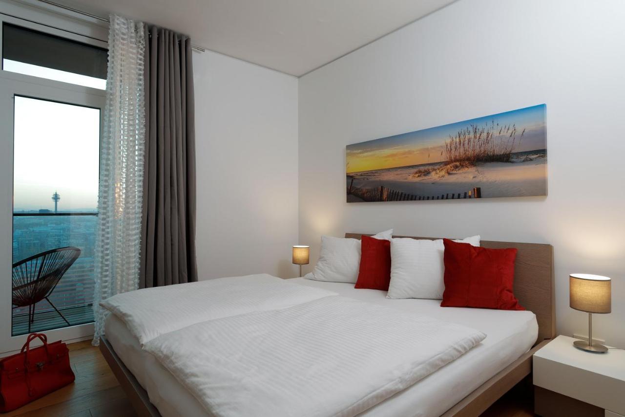 Triiiple Level 21 Mit Balkon Und Tiefgarage Vienna