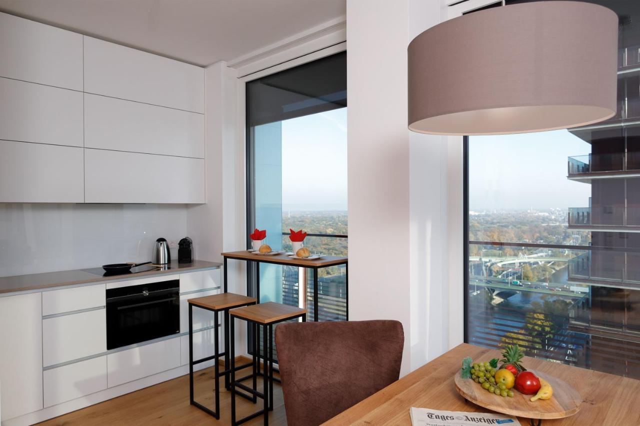 Triiiple Level 21 Mit Balkon Und Tiefgarage Apartment *