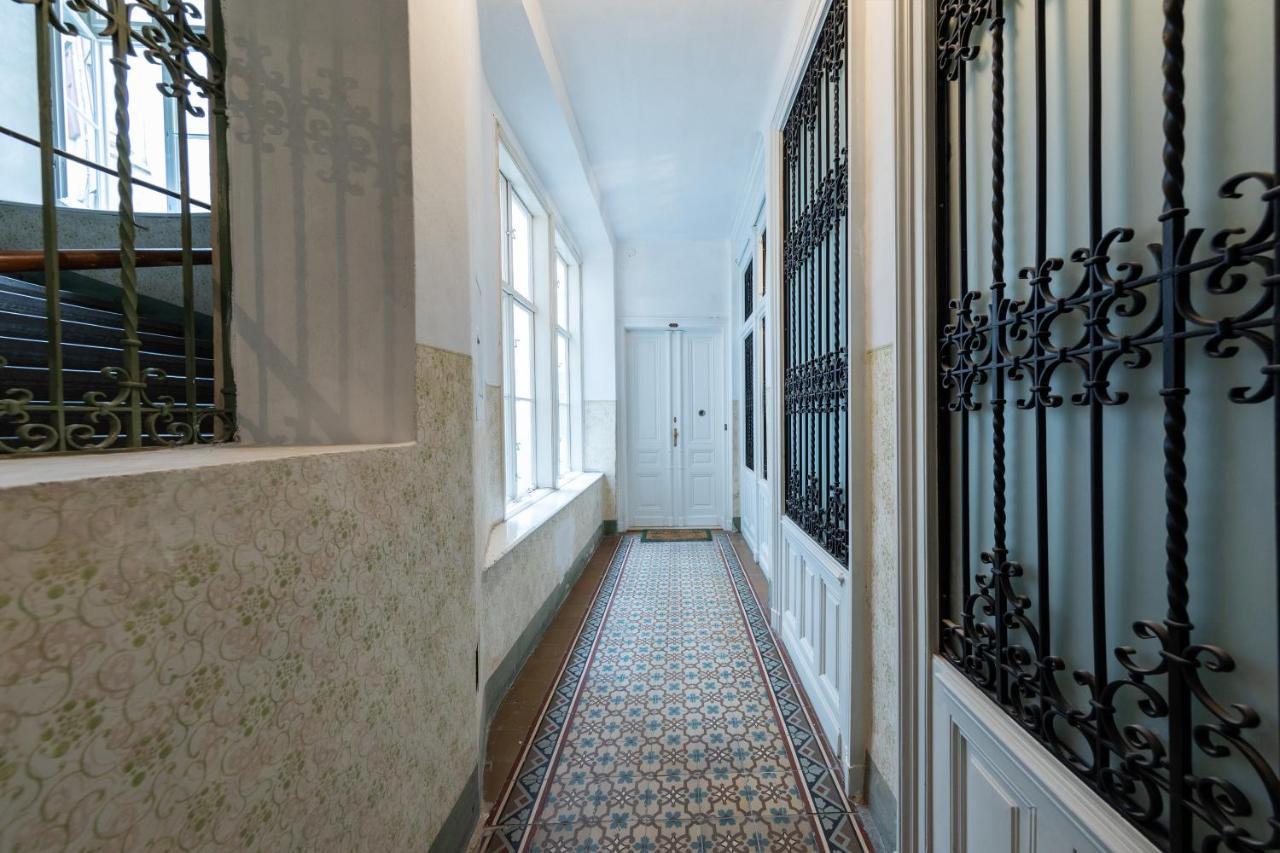 Dream Center Apartment
